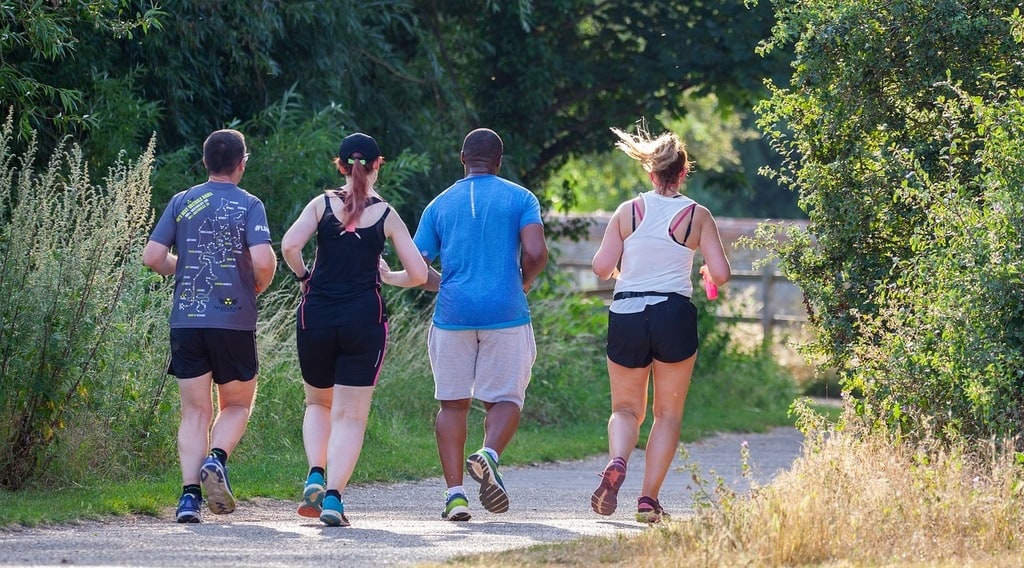 Maintaining a healthy lifestyle in the digital age